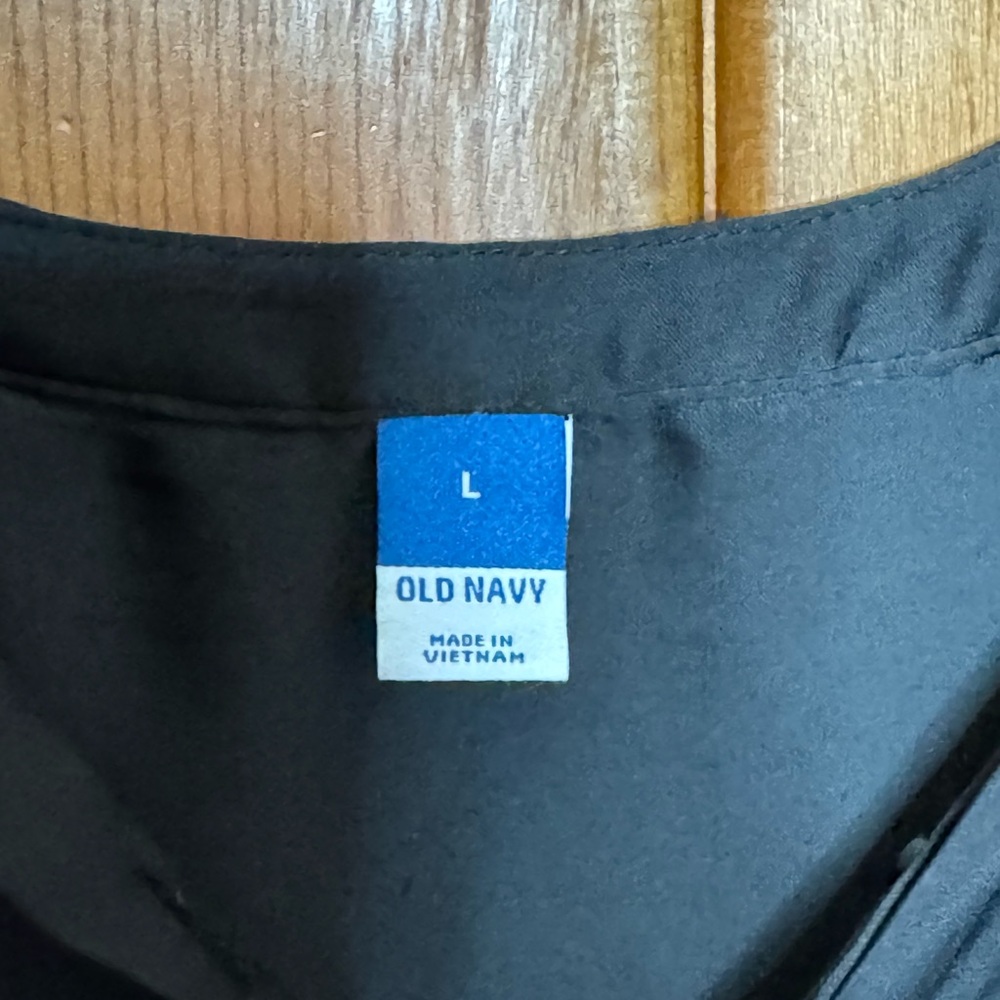 Old Navy Black Crewneck Top with Label